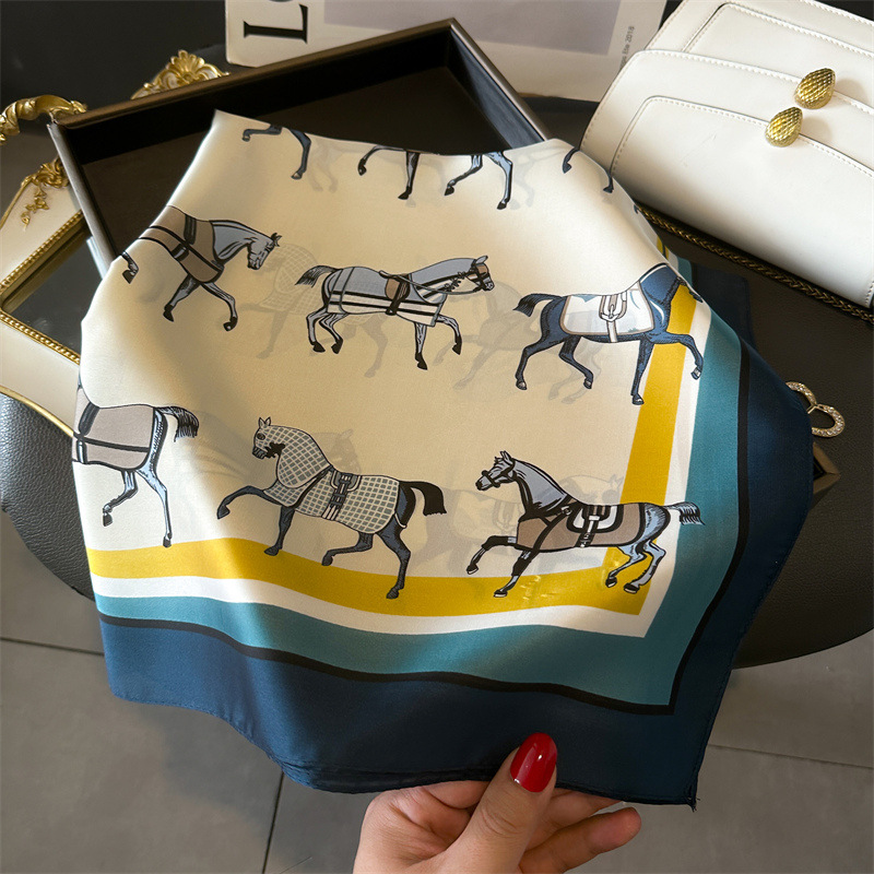 Luxury Brand 2026 Horse Print  - Luxury Skincare Headband recension och pris